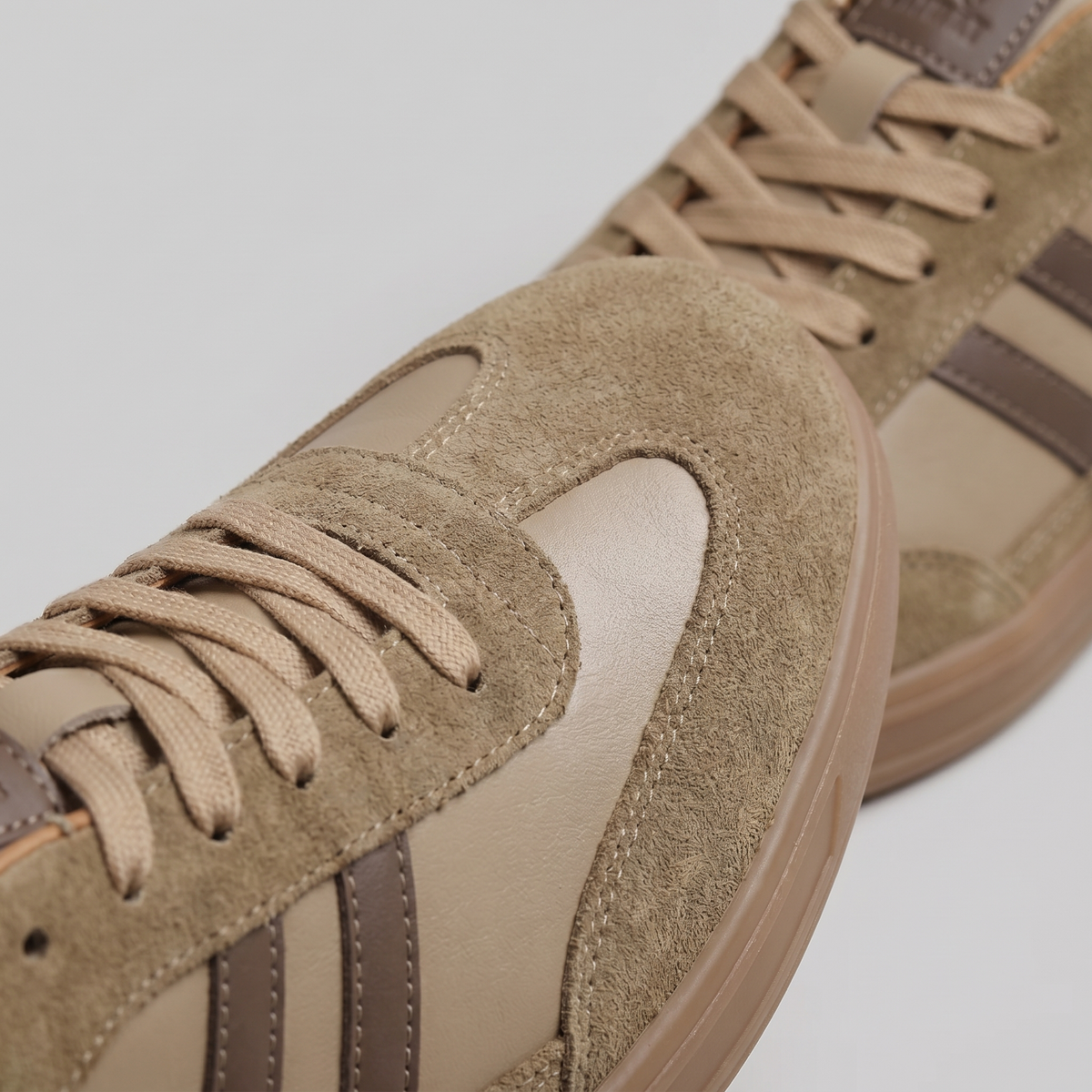 Classic Retro Mesh Panel Lace-Up Trainers Men