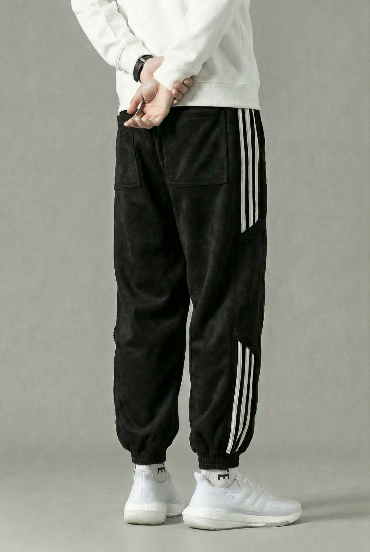 Men's  Fleece-Lined Relaxed Fit Joggers with Side Stripe Detail